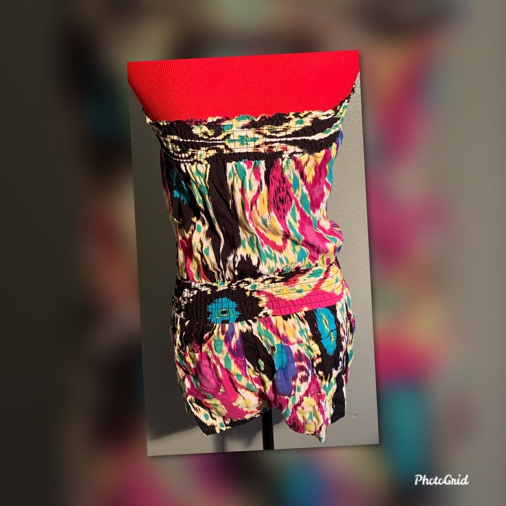 MULTI COLORED PAPERT TEE HALTER ROMPER - Picture 3 of 3